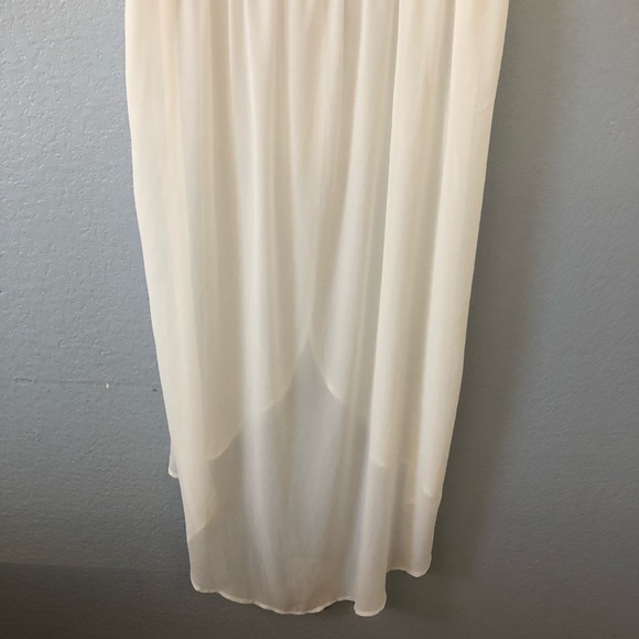 Torrid White High-Low Top - Picture 9 of 12